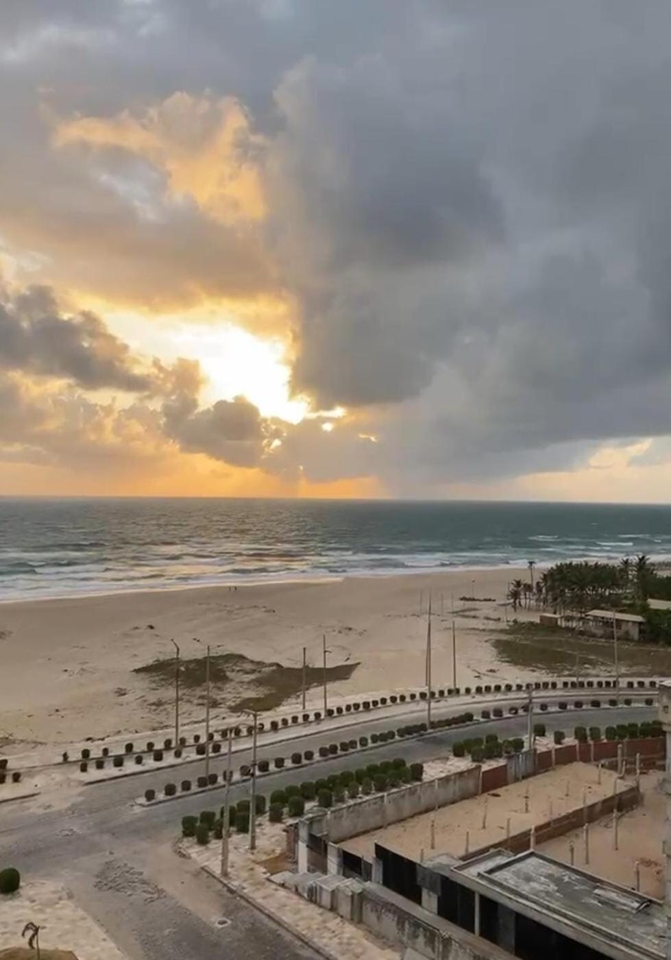 Apartamento Ap Do Futuro - Fortaleza, Pe Na Areia